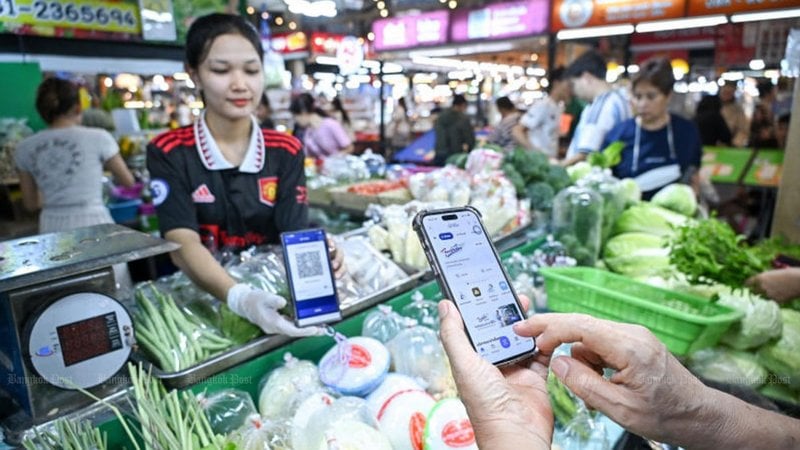 Average Thai household income declined in 2025