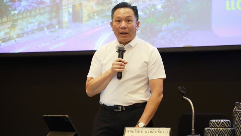 Nirat espouses 'world-class tourist city' vision to govt trainees