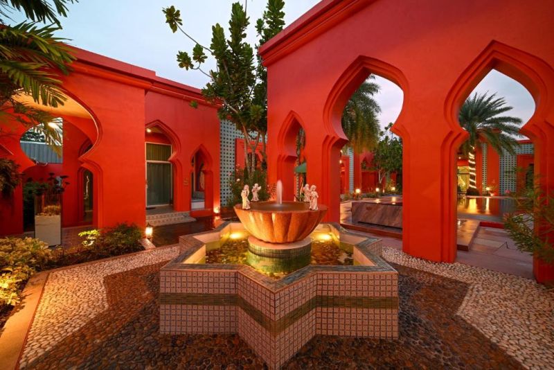 Luxury Private Villas & Yachts