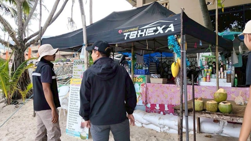 Karon continues crackdown on illegal beach vendors