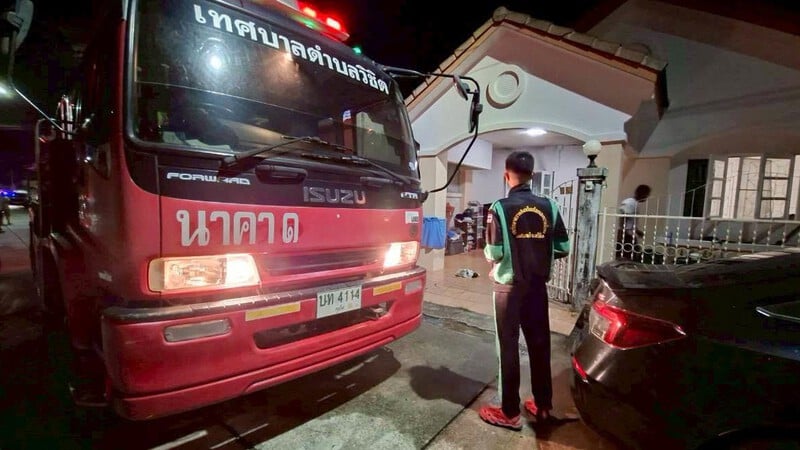 Two injured in Wichit house fire