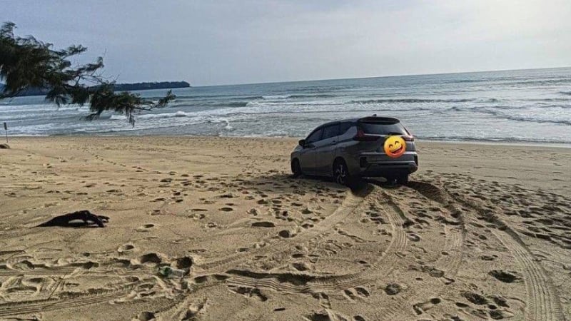 Tourists fined after driving onto Phuket beach