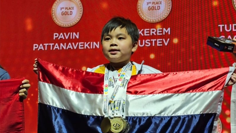 PM hails Phuket boy's world coding triumph