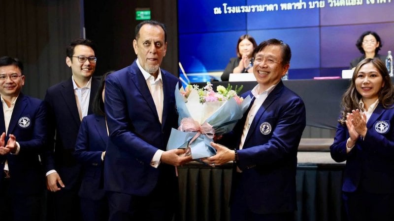 Sarayuth elected Phuket Tourist Association president